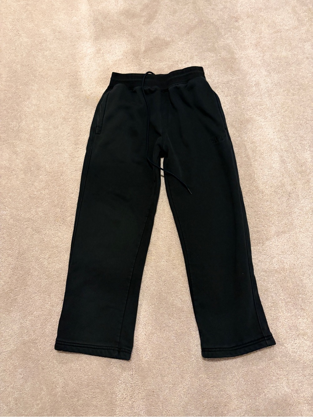 Fear of God Essentials Tonal Embroidered Sweatpants Black - Size Large